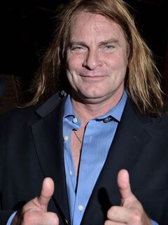 إيفان ستون - evan stone